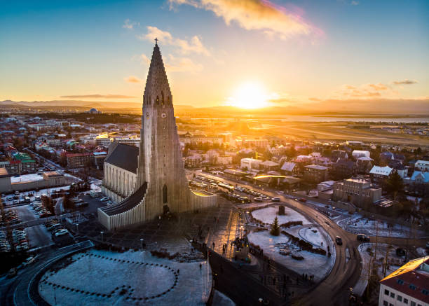 reykjavik belangrijkste bezienswaardigheden en verborgen plekken audiotocht door voicemap